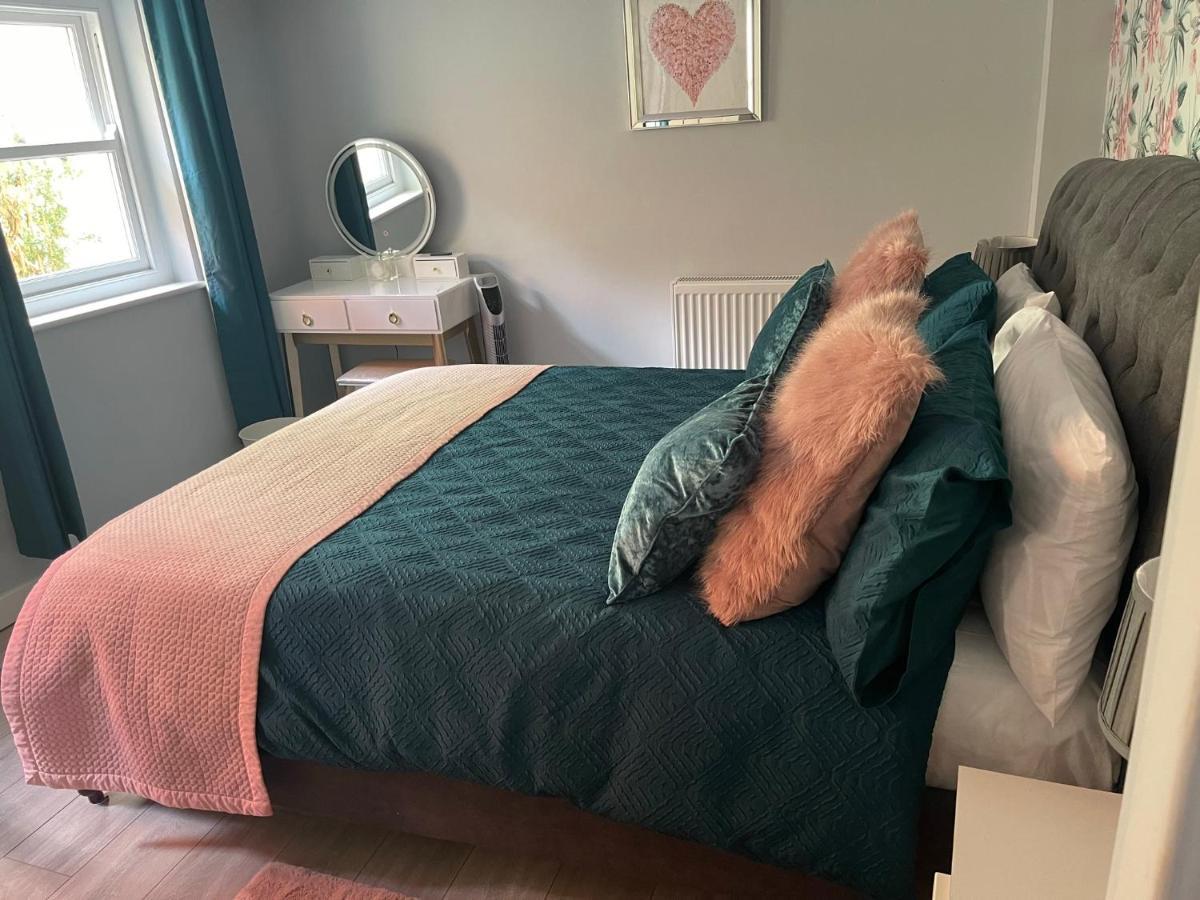 Entire 2 Bed Flat With Garden, Located Near Beach Lejlighed Brighton Eksteriør billede