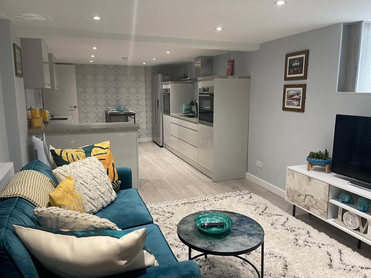 Entire 2 Bed Flat With Garden, Located Near Beach Lejlighed Brighton Eksteriør billede